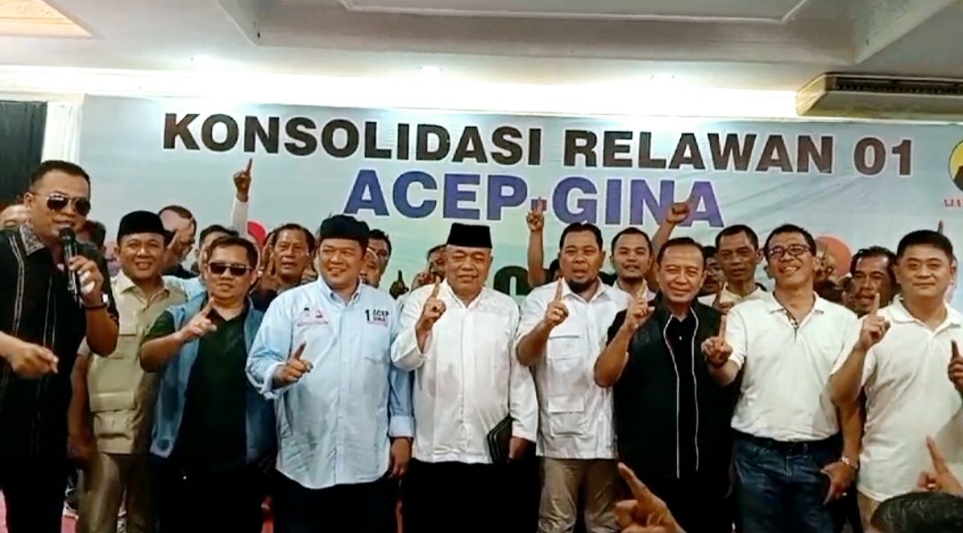 Kehadiran H. ME. Suparno disela-sela kegiatan Deklarasi 150 Relawan Acep - Gina.